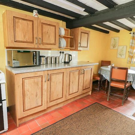Caerau Farm House Ланидлойс Екстериор снимка