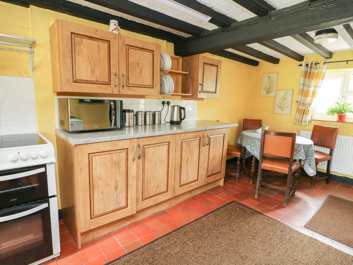 Caerau Farm House Ланидлойс Екстериор снимка