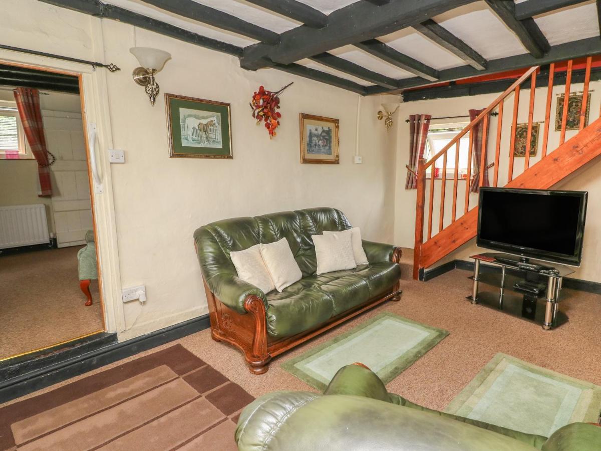 Caerau Farm House Ланидлойс Екстериор снимка