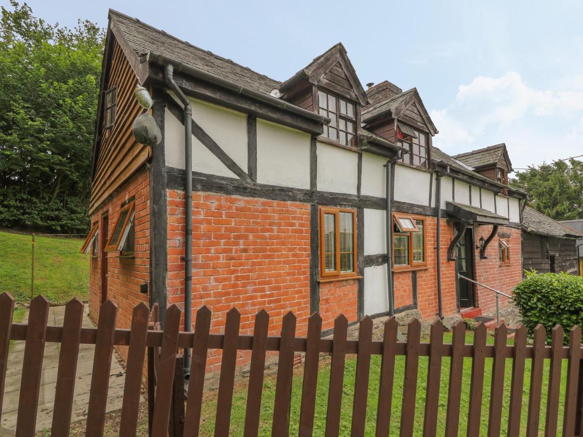 Caerau Farm House Ланидлойс Екстериор снимка